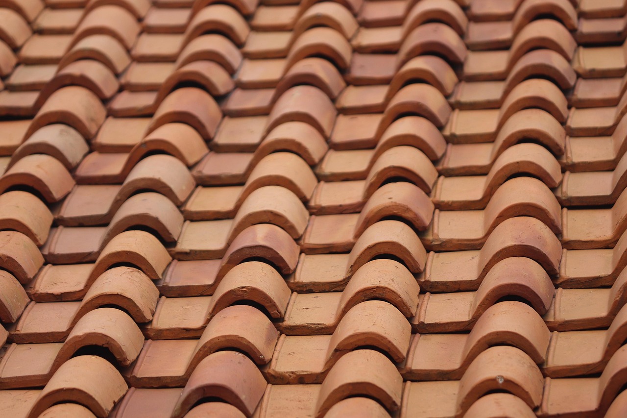 Roofing and cladding works on a commercial building